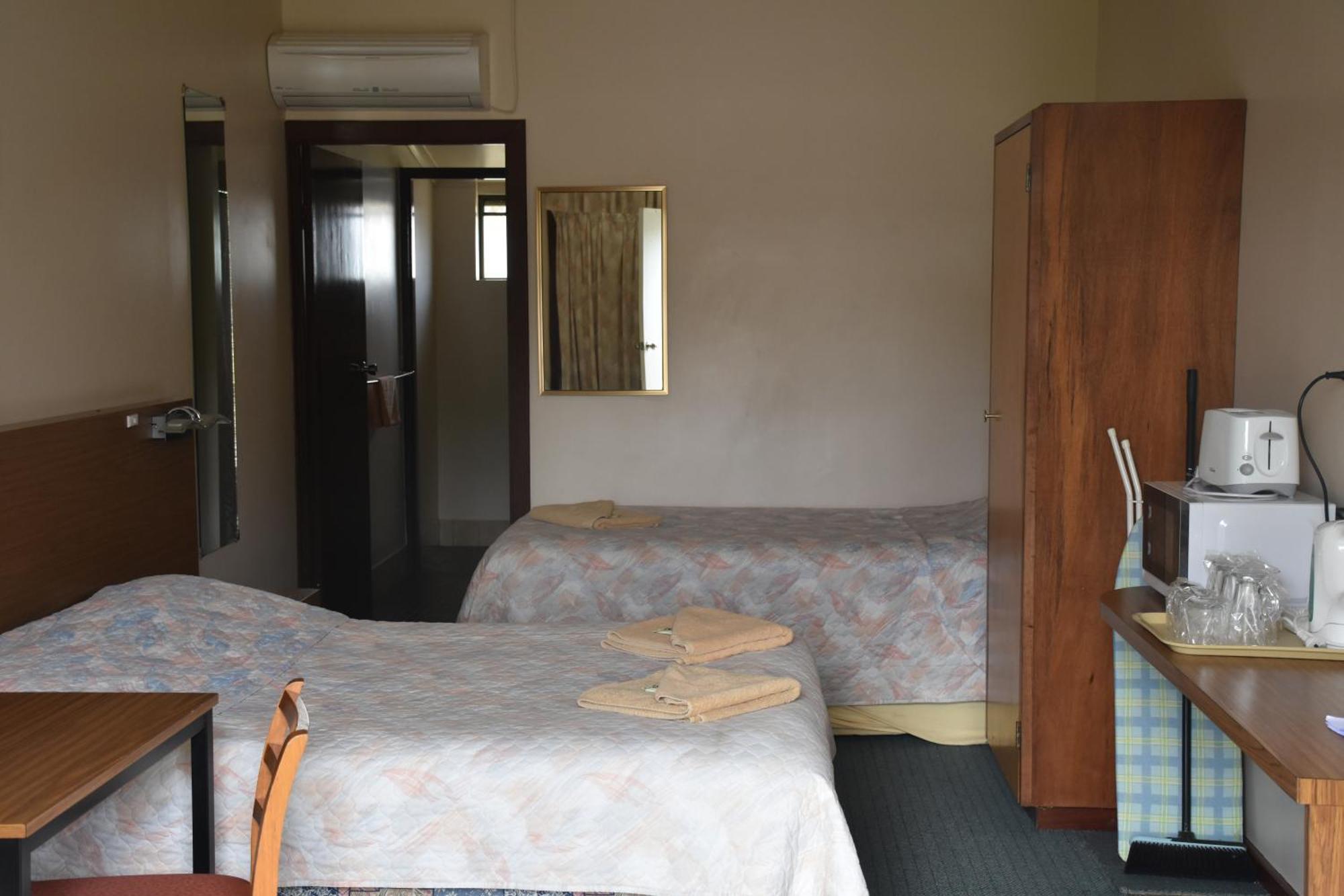 Mount Barker Valley Views Motel & Chalets, Western Australia Room photo