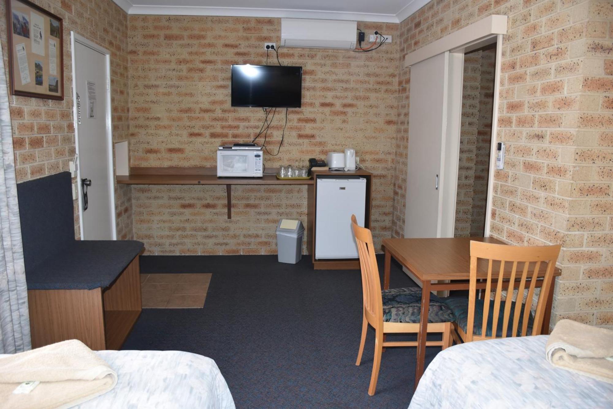 Mount Barker Valley Views Motel & Chalets, Western Australia Room photo