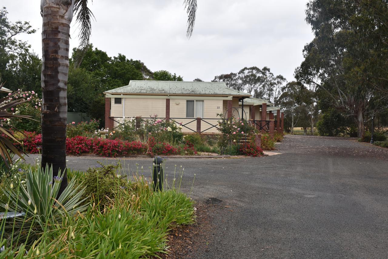Mount Barker Valley Views Motel & Chalets, Western Australia Exterior photo